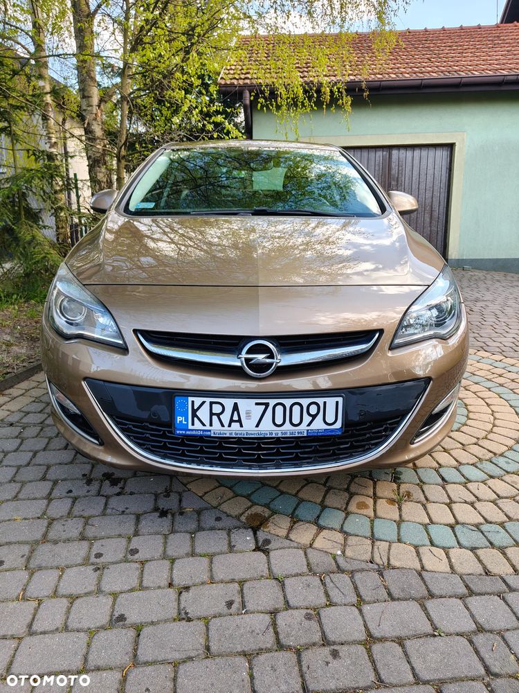 Opel Astra 1.4 T Executive - 1