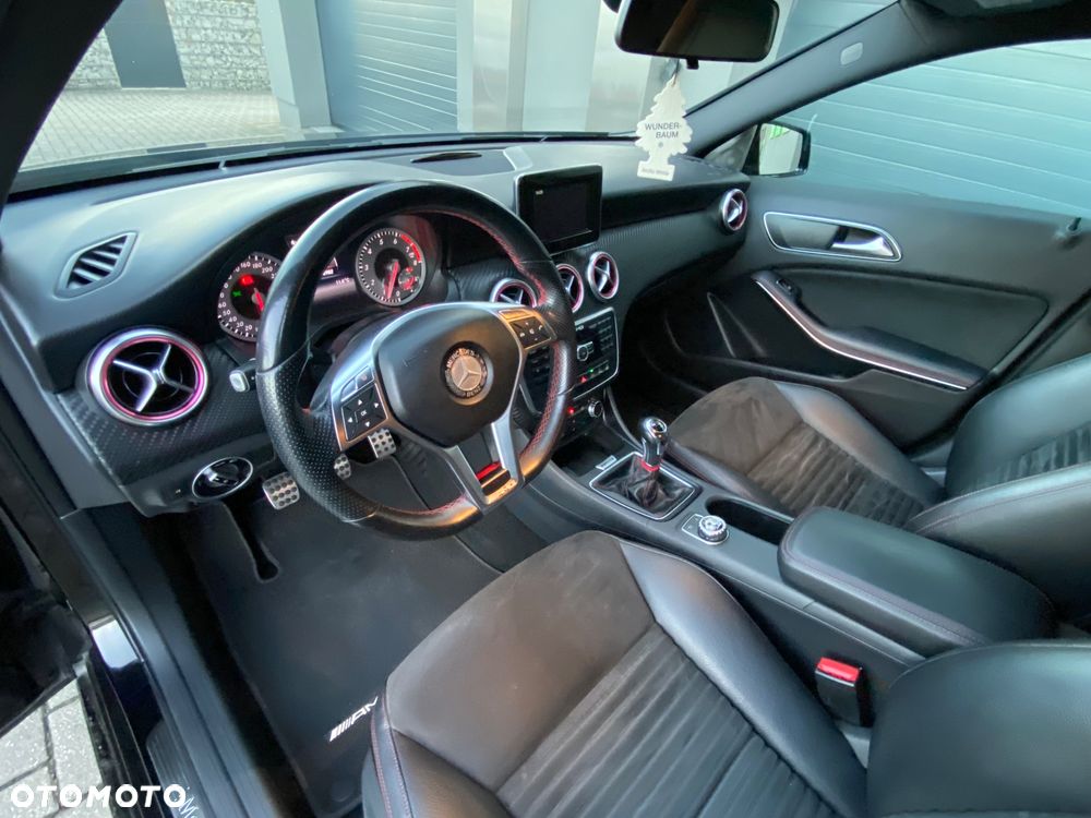 Mercedes-Benz Klasa A 180 (BlueEFFICIENCY) - 36