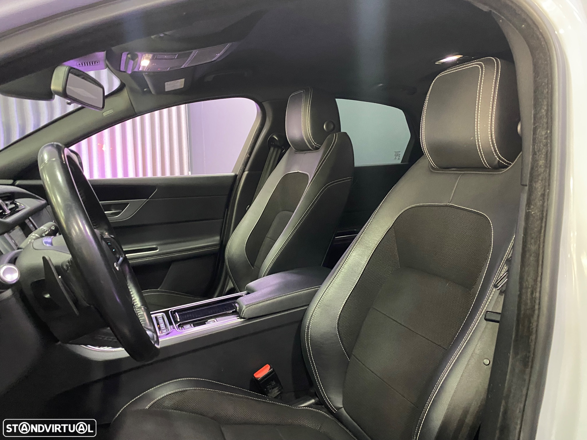 Jaguar XF 20d Aut. R-Sport - 17