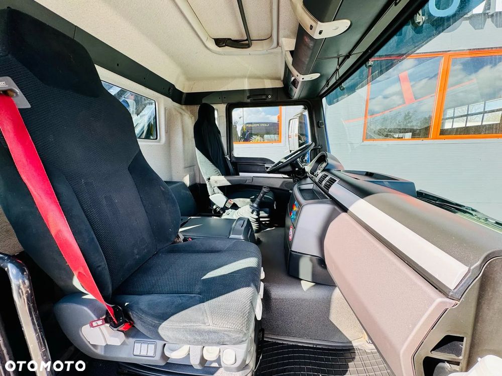 MAN MAN TGS 26.360 // 6x2 // przebieg 247 tyś.km // żuraw HMF // - 30