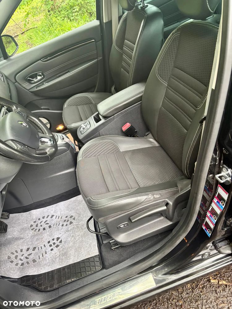 Renault Scenic - 25