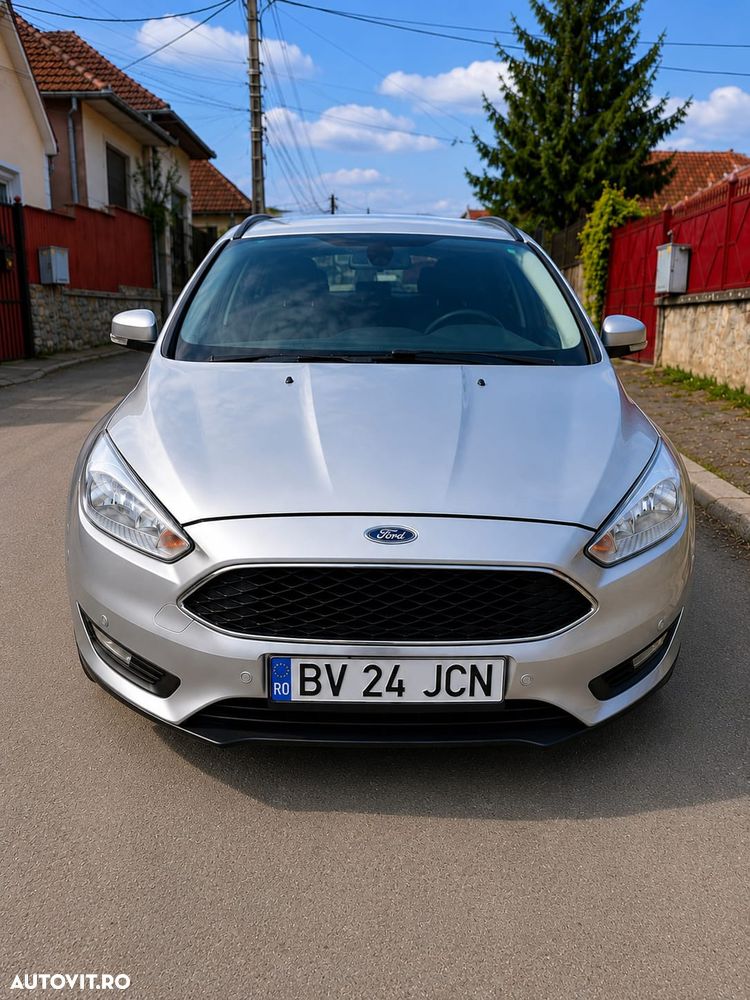 Ford Focus 1.6 TDCi DPF SYNC Edition - 4