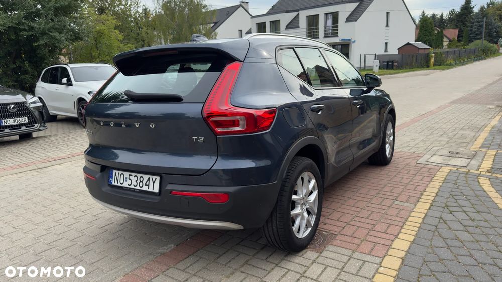 Volvo XC 40 - 18