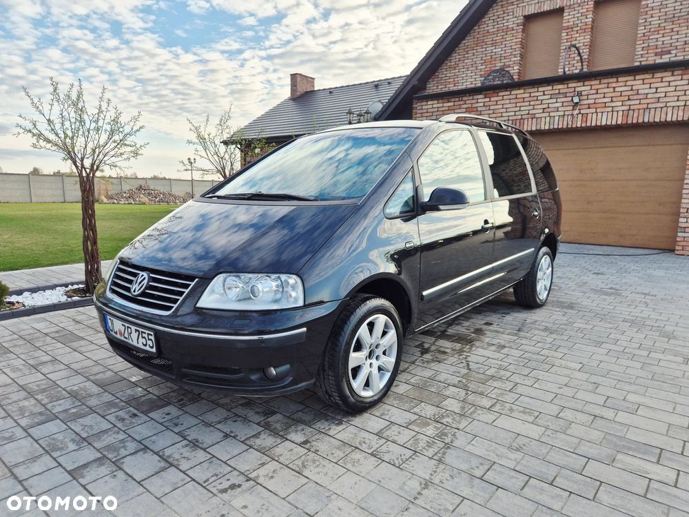 Volkswagen Sharan 1.9 TDI Automatik Highline - 1