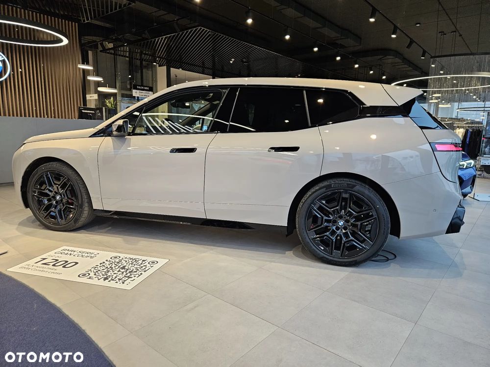 BMW iX xDrive45 - 2