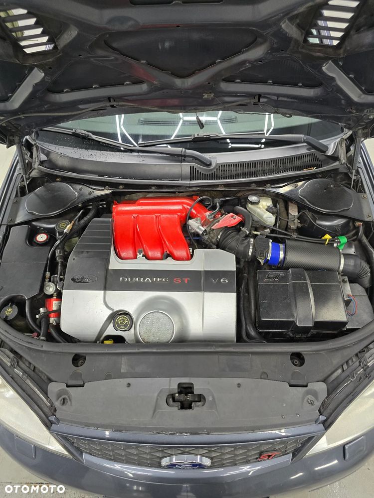 Ford Mondeo - 8