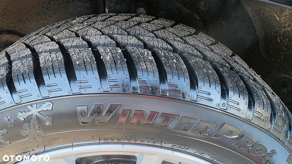 BMW Seria 2 218d Advantage - 28