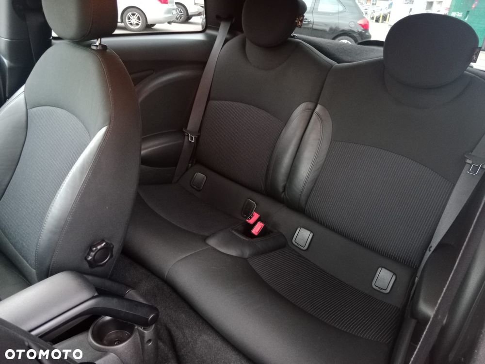 MINI ONE Brick Lane - 14