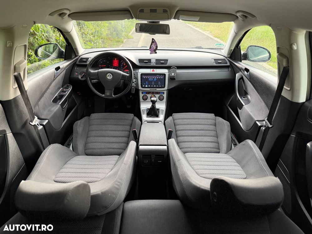 Volkswagen Passat 2.0 TDI DPF Highline - 8