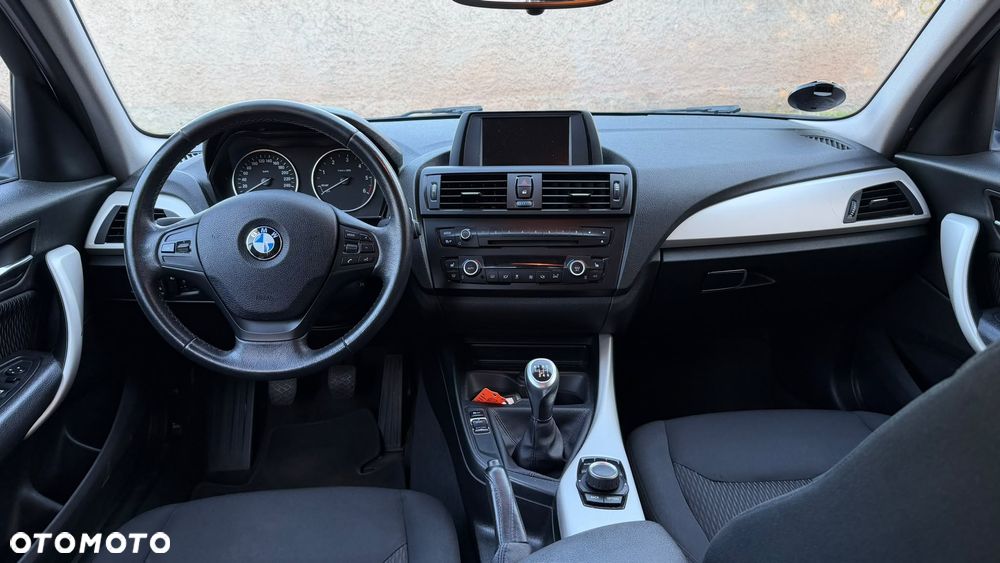 BMW Seria 1 - 27