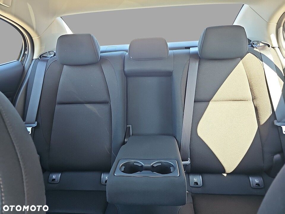 Mazda 3 - 9