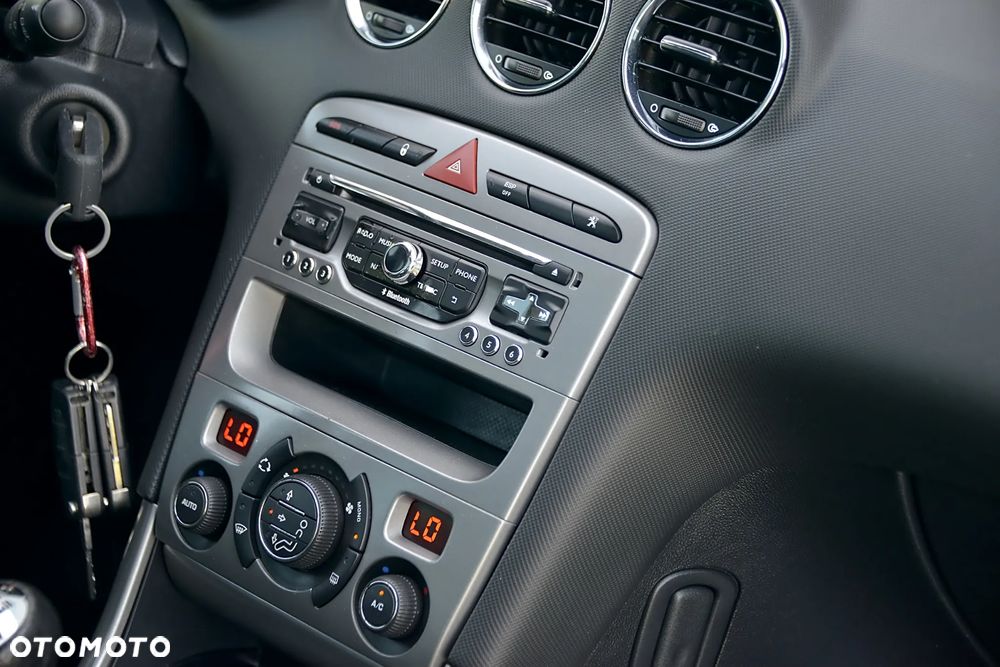 Peugeot 308 HDi FAP 110 Premium - 33