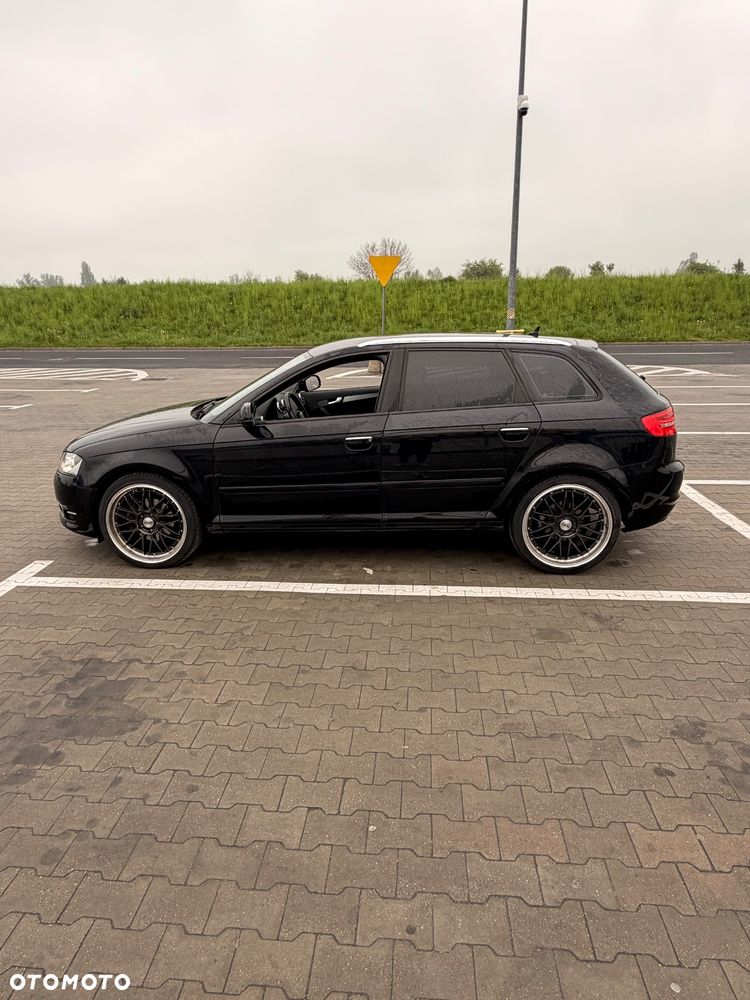 Audi A3 Sportback 2.0 TDI DPF Ambiente - 9