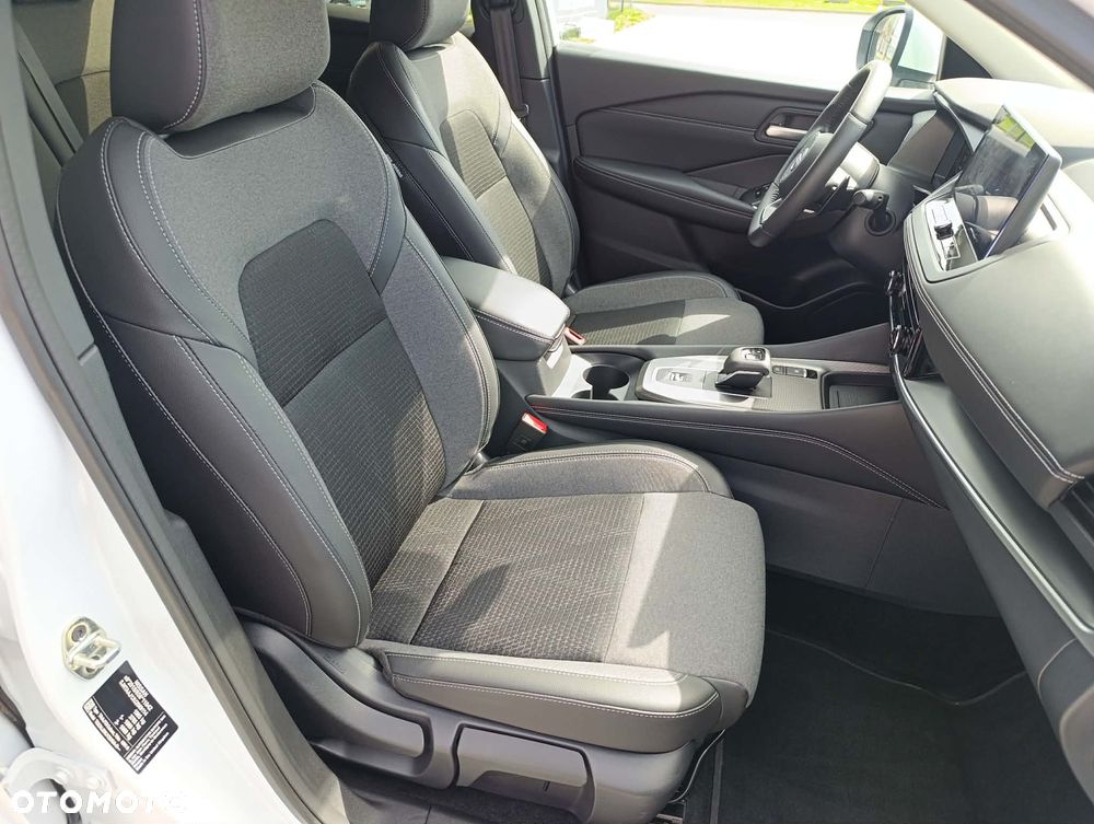 Nissan Qashqai 1.3 DIG-T MHEV N-Connecta Xtronic - 12