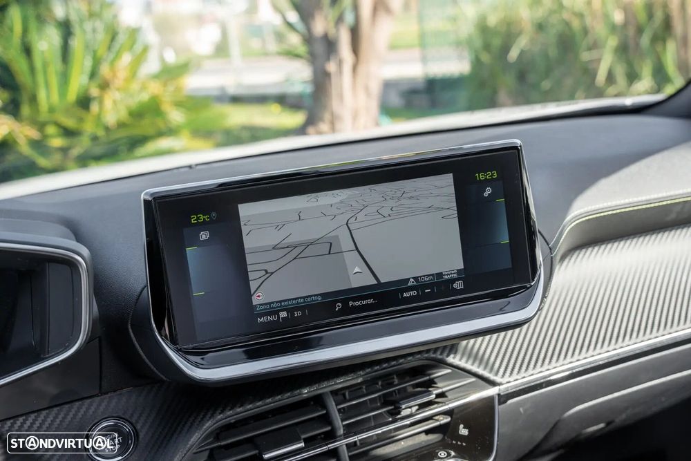 Peugeot e-2008 50 kWh GT - 16