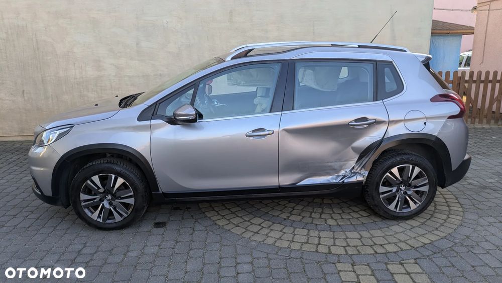 Peugeot 2008 1.6 BlueHDi Allure - 6