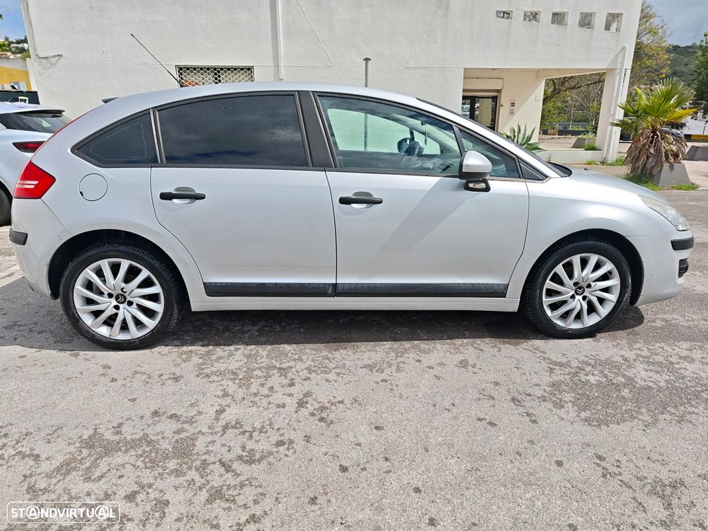 Citroën C4 1.6 HDi Exclusive - 4