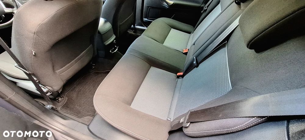 Ford Mondeo 1.6 T Ambiente - 18