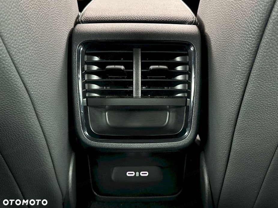 Skoda Octavia 2.0 TSI Sportline Tech 4x4 DSG - 11