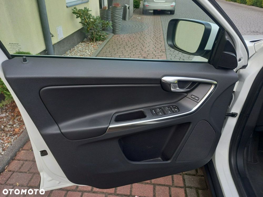 Volvo XC 60 D3 Summum - 27