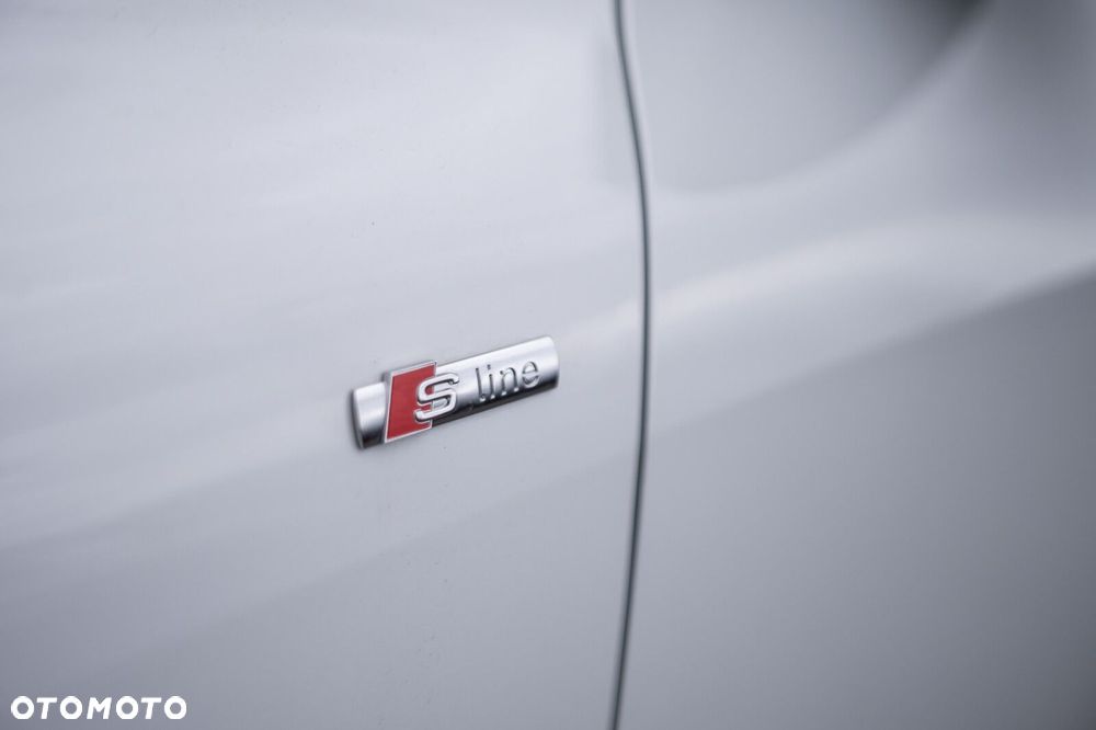 Audi Q5 Sportback - 8