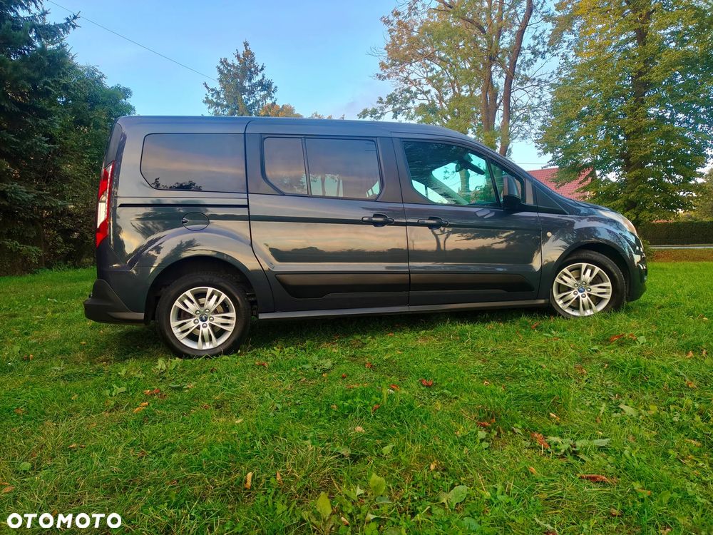 Ford Tourneo Connect Grand - 13