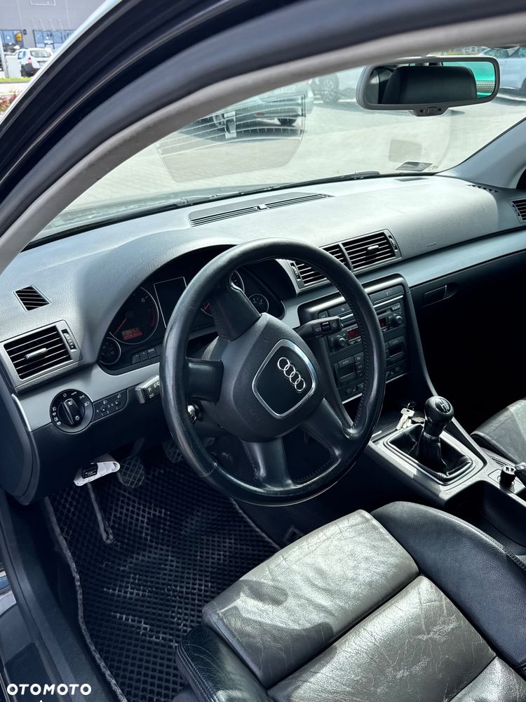 Audi A4 Limousine - 20