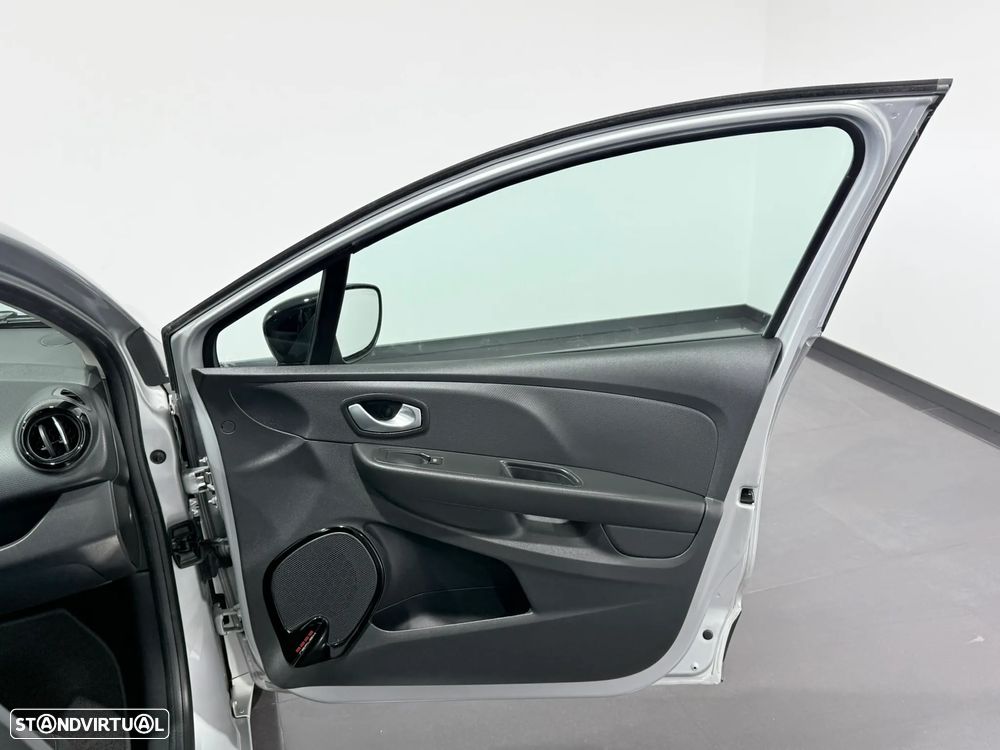 Renault Clio Sport Tourer 0.9 TCE Limited - 38