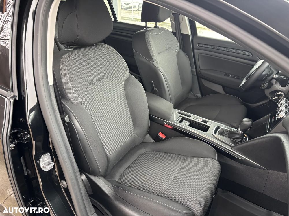 Renault Megane TCe GPF EDC Intens - 33