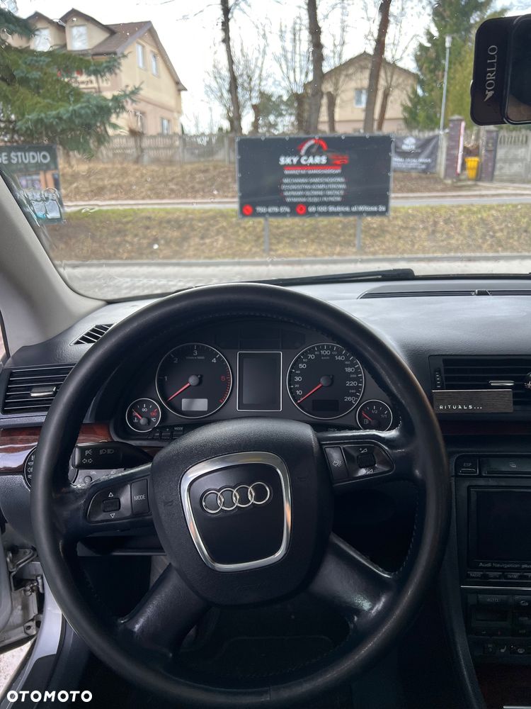 Audi A4 Limousine - 7