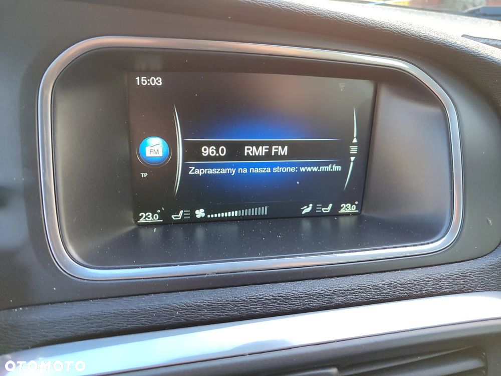 Volvo V40 D2 Drive-E R-Design Momentum - 12