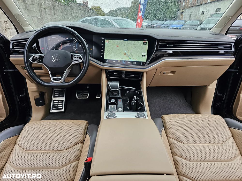 Volkswagen Touareg V6 TDI 4MOTION R-Line - 34