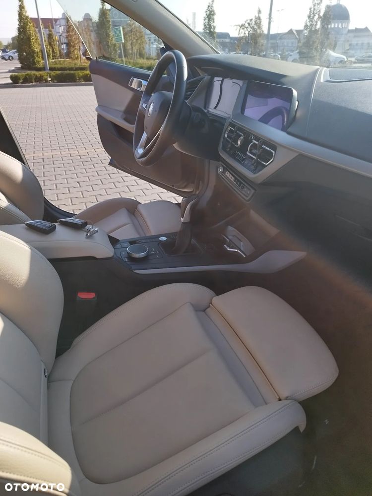 BMW Seria 2 218i - 7