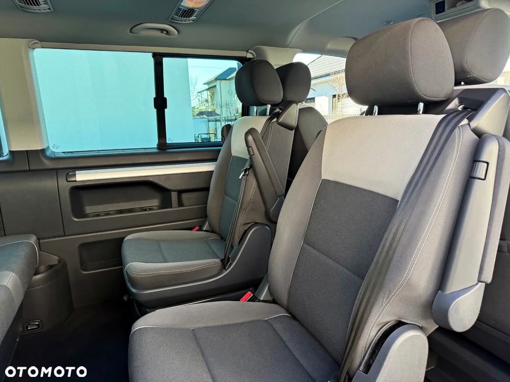 Volkswagen Multivan - 24