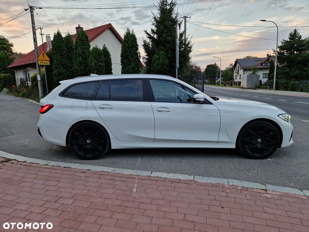 BMW Seria 3 320d Touring Luxury Line - 2