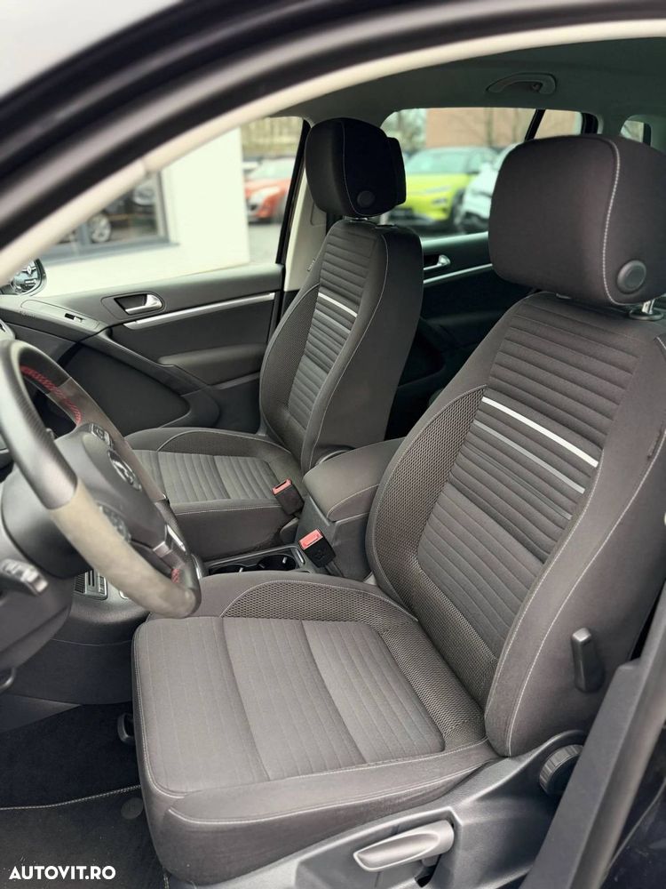 Volkswagen Tiguan - 2
