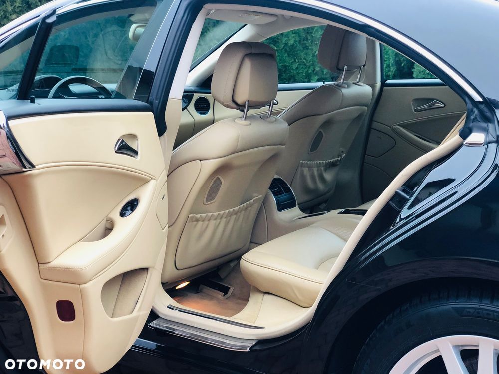 Mercedes-Benz CLS - 4