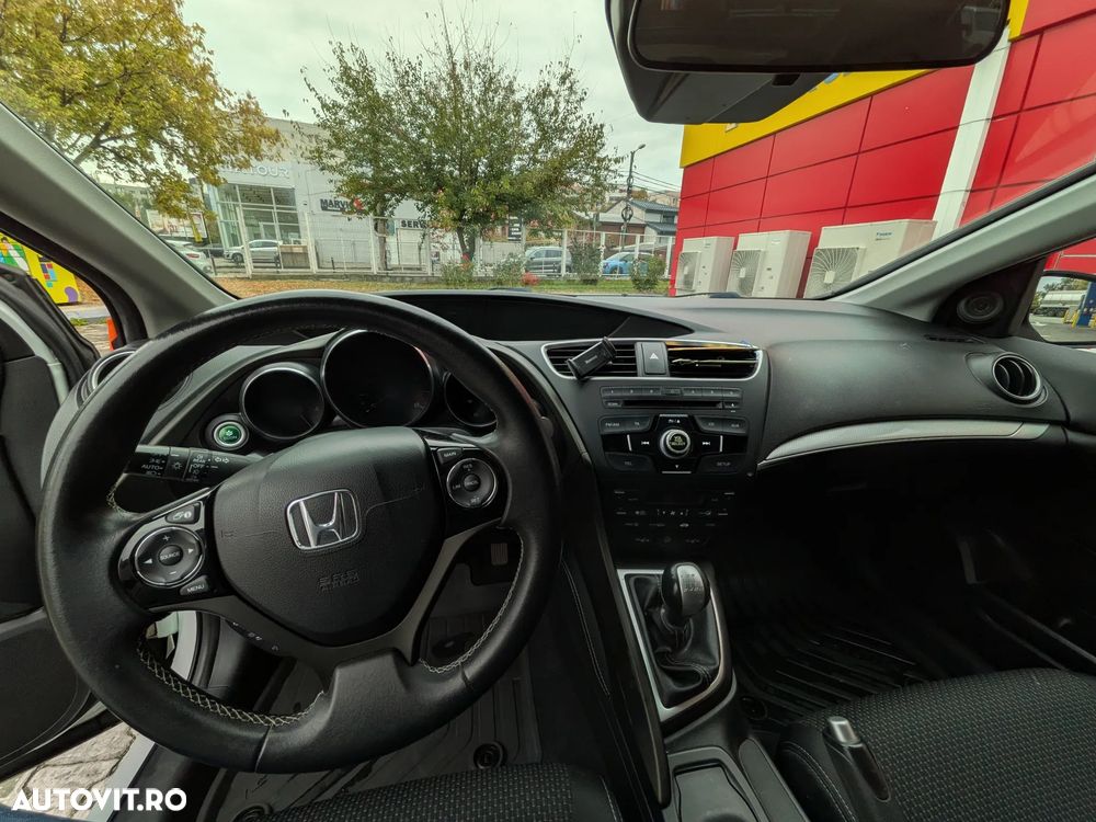Honda Civic 1.8 i-VTEC MT Elegance Winter Pack - 8