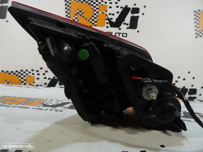 Farolim Direito Peugeot 308 Ii  Farolim Direito Da Mala Peugeot 308 2 - 6