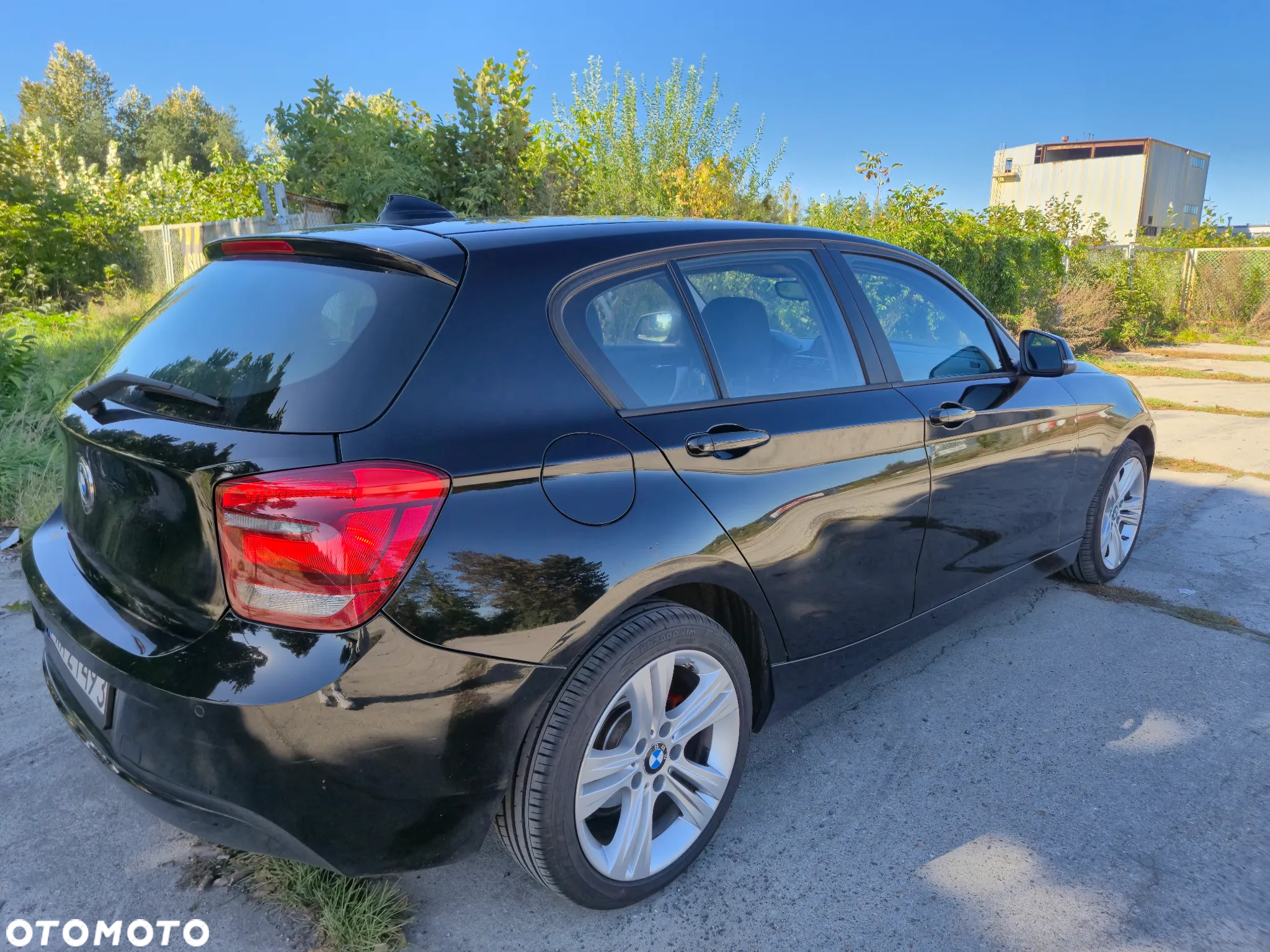 BMW Seria 1 116i - 24