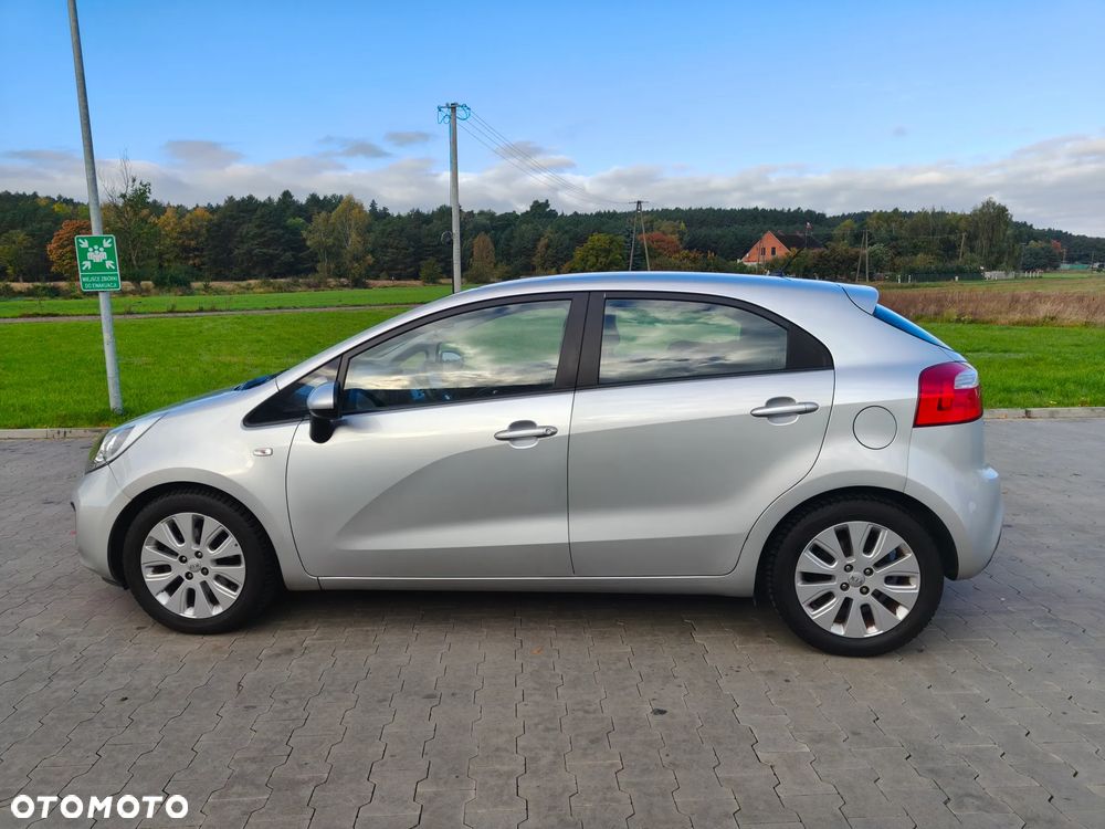 Kia Rio 1.2 XL - 6