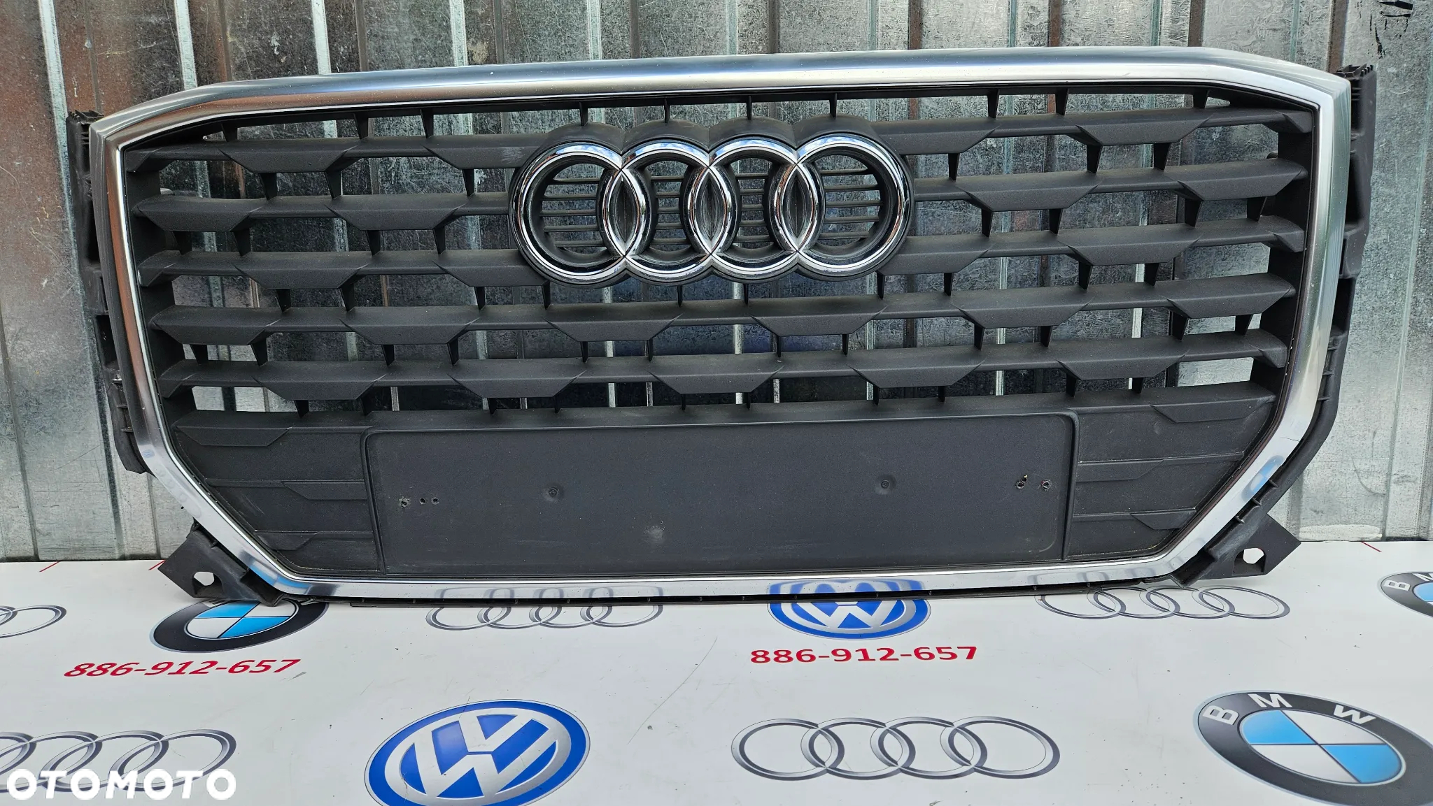 AUDI Q2 81A 2016-2019 Atrapa zderzaka przedniego Grill Kratka środkowa Atrapa chłodnicy 81A853651  ŁADNY - 2