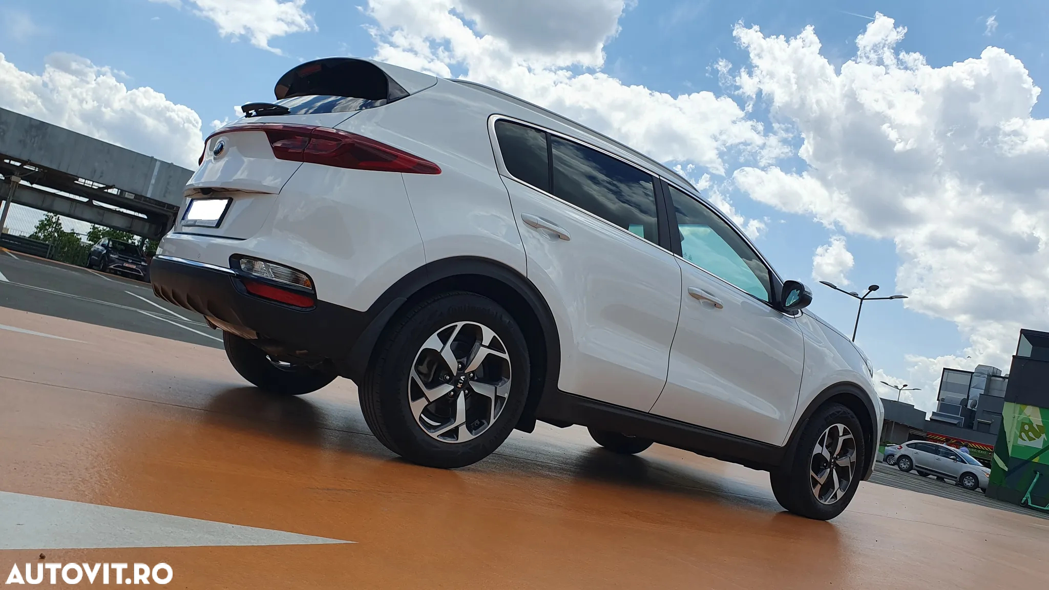 Kia Sportage 1.6 T-GDI 7DCT 4x2 Style - 27