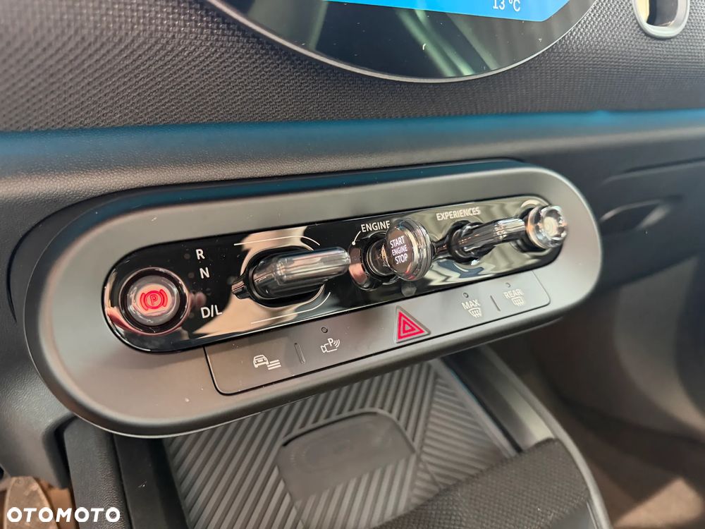 MINI Countryman C Favoured Trim - 18