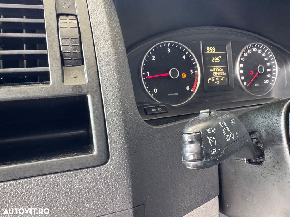 Volkswagen Transporter - 15