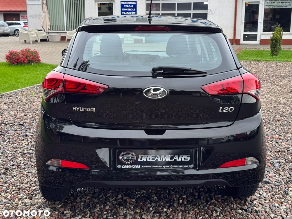 Hyundai i20 - 13