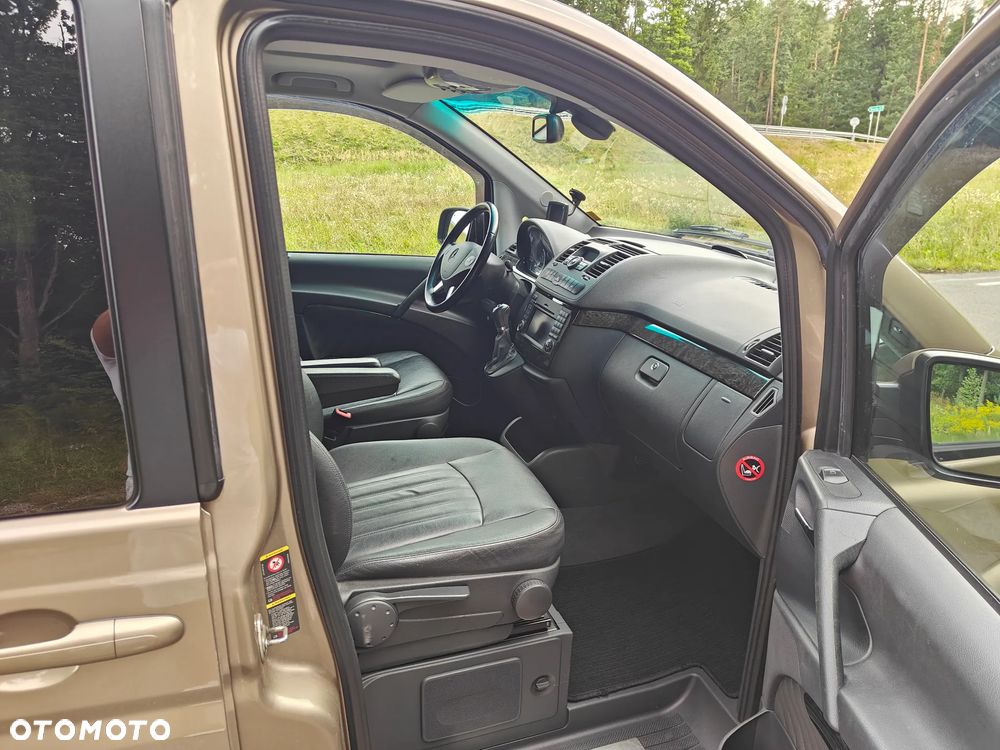 Mercedes-Benz Viano - 23