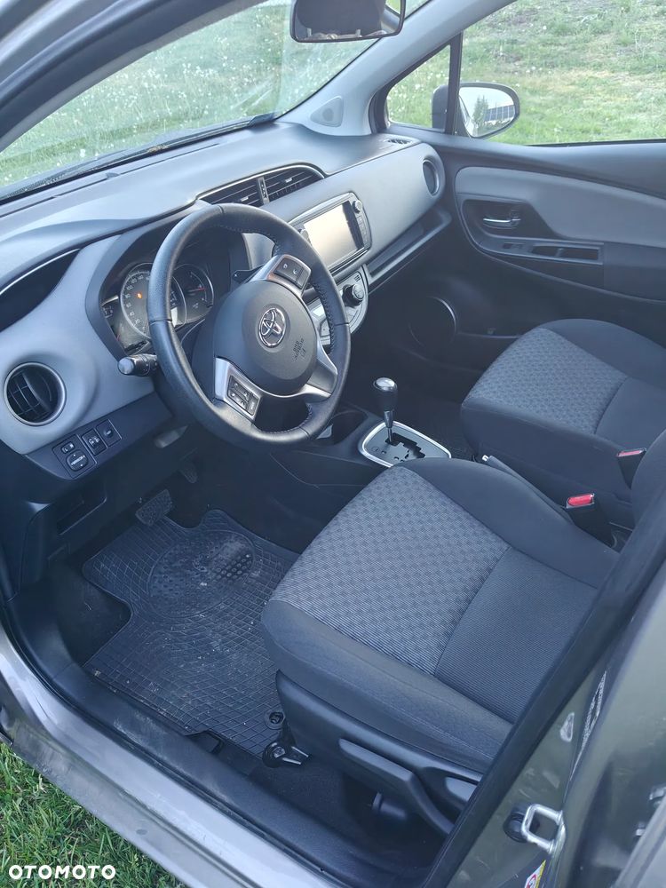Toyota Yaris 1.33 Premium MS - 6