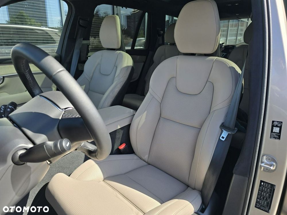 Volvo XC 90 T8 AWD Plug-In Hybrid Ultra Dark 7os - 9