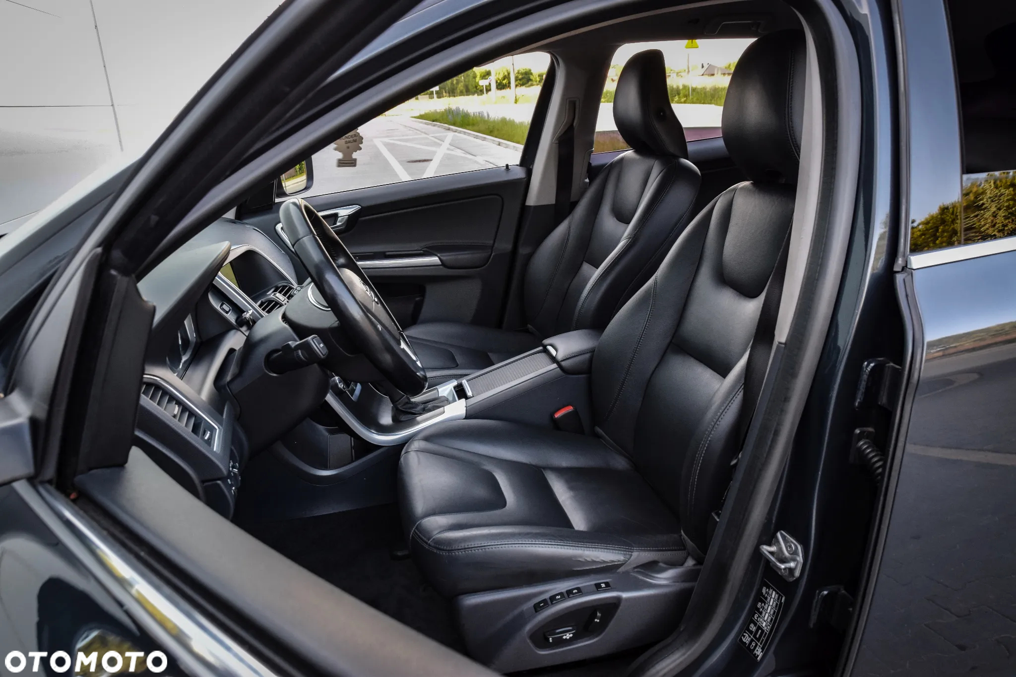 Volvo XC 60 D4 Geartronic Summum - 6